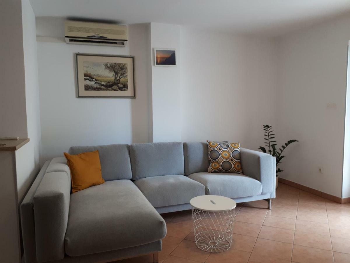 Apartment Lea Cres Exterior photo